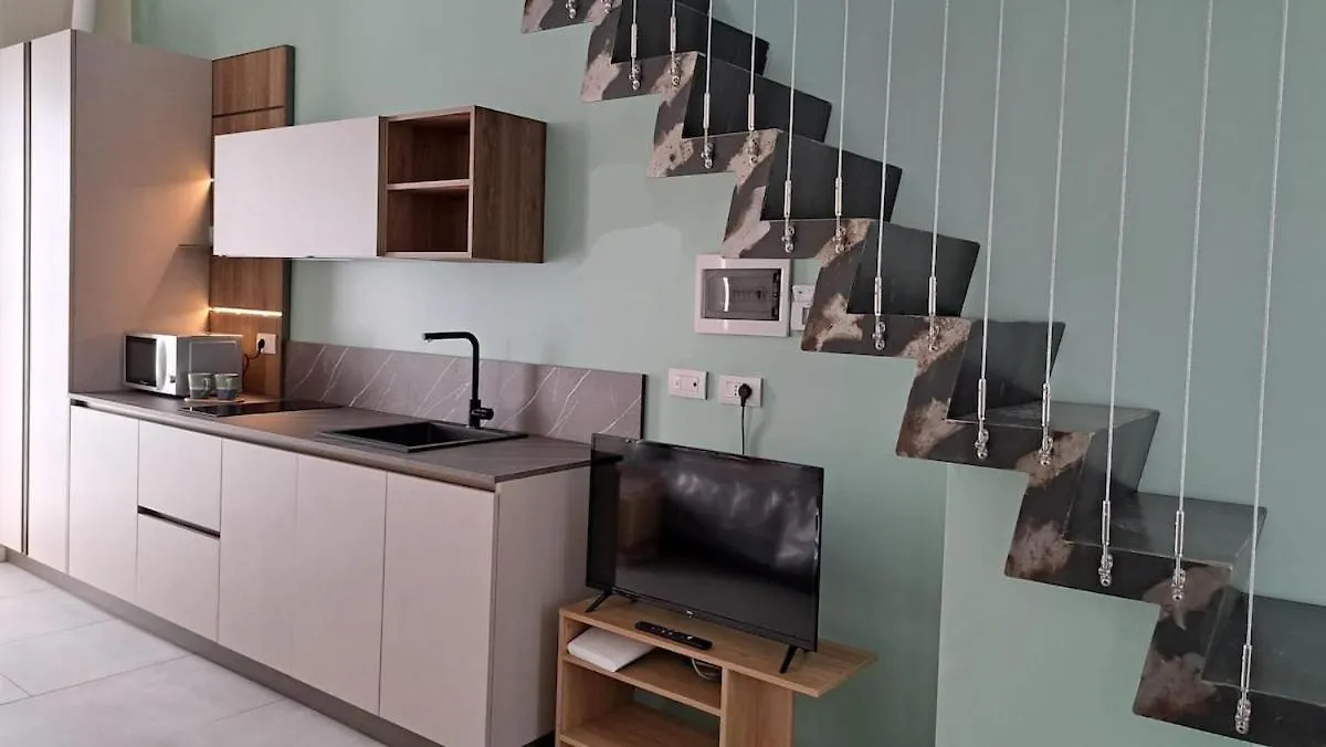 Apartment Verdelago Como